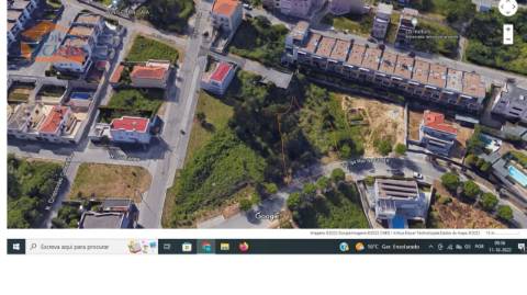 Lote de Terreno Urbano em Pedroso de 881,00 m2 para a construção de moradia de 4 Frentes 