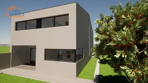 Lote de Terreno 632 m2 à Praia de Valadares com projeto para a construção de Moradia