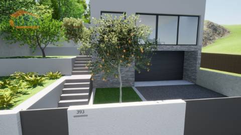 Lote de Terreno 632 m2 à Praia de Valadares com projeto para a construção de Moradia