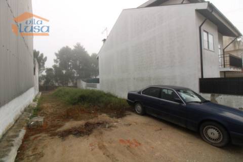 Lote de Terreno no Centro dos Carvalhos para contrução de Moradia