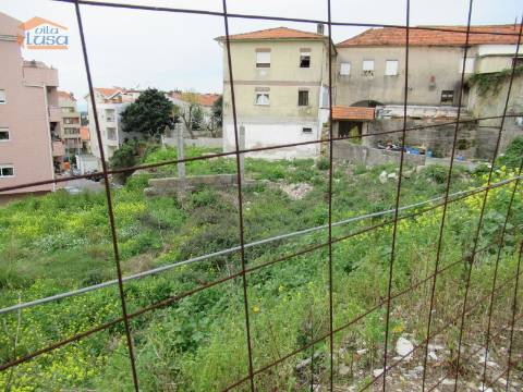 Terreno Mafamude com projeto aprovado para construção Junto a RTP e Estação de Metro