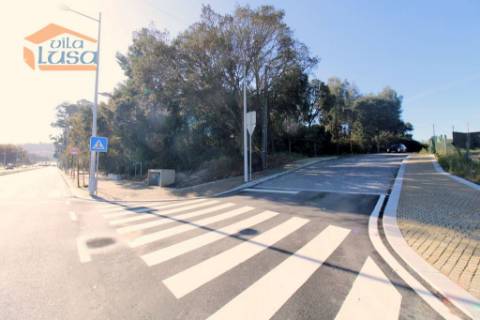Terreno de Gaveto com 16.200 m2 na Avenida da Conduta, Gondomar