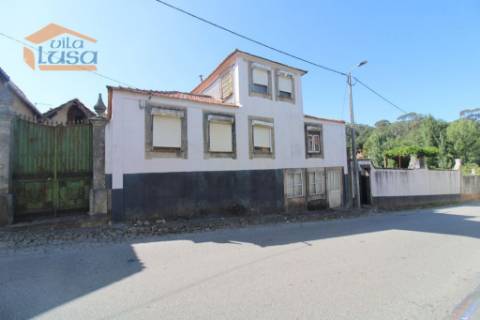 Moradia de 4 frentes tipo Quintinha ewm Vilar de Paraíso