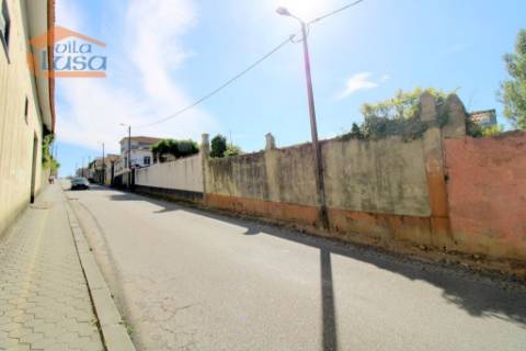 Moradia de 4 frentes tipo Quintinha ewm Vilar de Paraíso