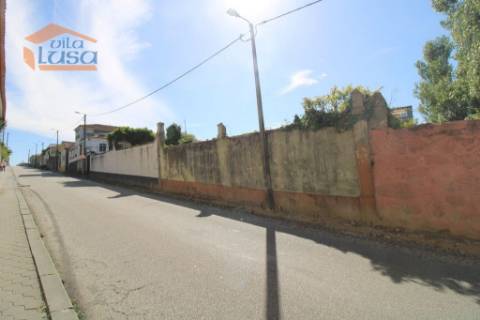 Moradia de 4 frentes tipo Quintinha ewm Vilar de Paraíso