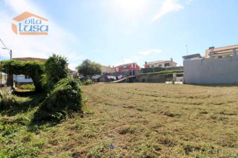 Moradia de 4 frentes tipo Quintinha ewm Vilar de Paraíso