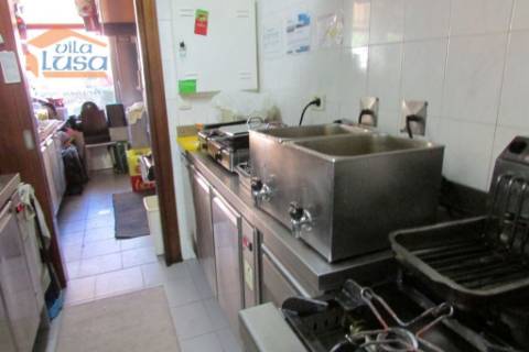 Espaço comercial em Avintes 