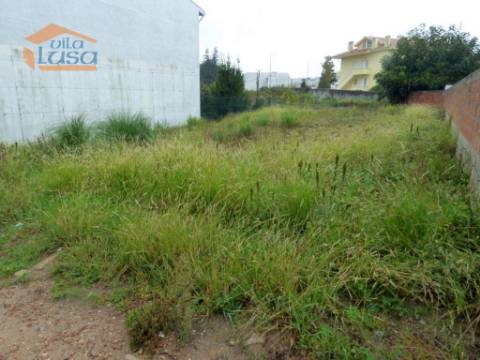 Oportunidade para Construir a Sua Casa dos Sonhos em Avintes, Vila Nova de Gaia 