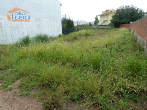 Oportunidade para Construir a Sua Casa dos Sonhos em Avintes, Vila Nova de Gaia 
