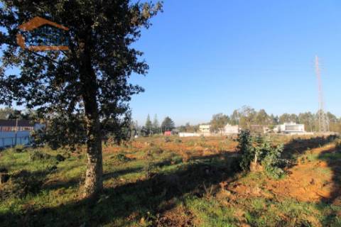 Terreno de 12.300 m2 Zona Industrial Grijo, Vila Nova de Gaia! 