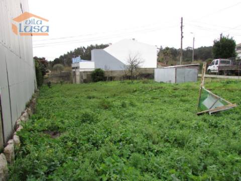 Terreno Pedroso para a construção de Moradia c/ projeto aprovado Negociável