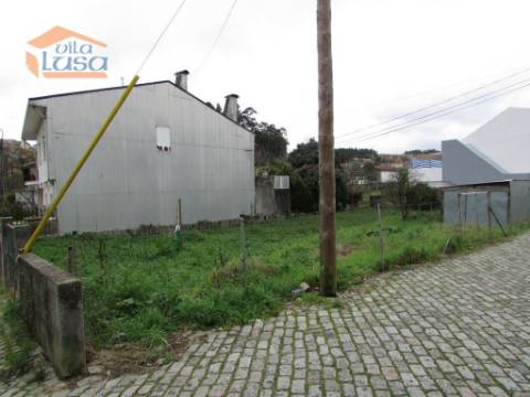 Terreno Pedroso para a construção de Moradia c/ projeto aprovado Negociável
