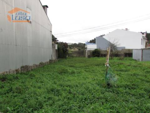 Terreno Pedroso para a construção de Moradia c/ projeto aprovado Negociável