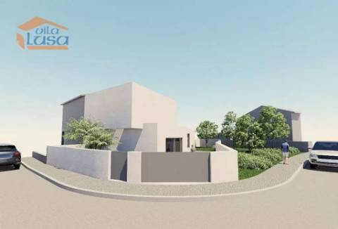 Terreno Pedroso para a construção de Moradia c/ projeto aprovado Negociável