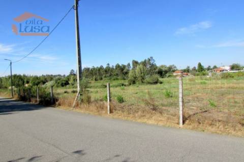 Terreno Plano Sermonde, Vila Nova de Gaia - Ideal para Construção de uma Moradia de apoio a agricultura . 