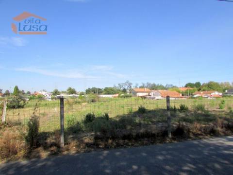 Terreno Plano Sermonde, Vila Nova de Gaia - Ideal para Construção de uma Moradia de apoio a agricultura . 
