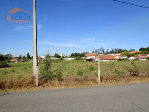 Terreno Plano Sermonde, Vila Nova de Gaia - Ideal para Construção de uma Moradia de apoio a agricultura . 