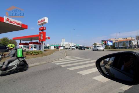  Terreno na zona de Canidelo disponível para construção de moradia de 3 frentes