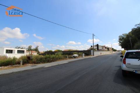 Lote com 237,200m2 Para Moradia 2 Frentes Avintes 