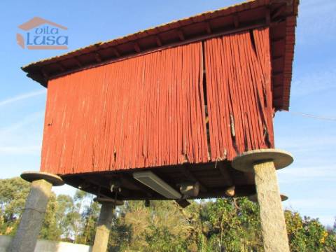 Moradia T2+1 com Garagem, Espigueiro e Anexos para Habitação  Privacidade e Conforto no Campo