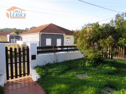 Moradia T2+1 com Garagem, Espigueiro e Anexos para Habitação  Privacidade e Conforto no Campo