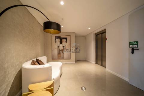 Apartamento T2,  3 wcs (2 suites) com Garagem Dupla no Centro de Gaia