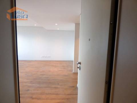 Apartamento T2,  3 wcs (2 suites) com Garagem Dupla no Centro de Gaia