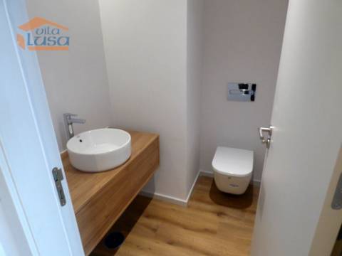 Apartamento T2,  3 wcs (2 suites) com Garagem Dupla no Centro de Gaia