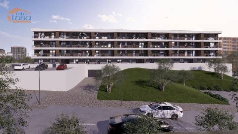 T2 Portimão Novo 2 frentes, varanda e terraço 2 lugares de garagem