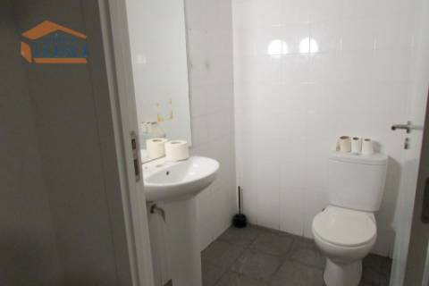 Espaço comercial 267 m² no Coração de Oliveira do Douro