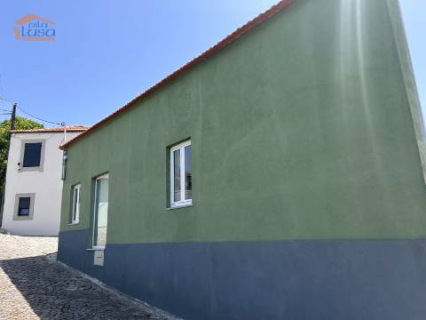 Moradia Térrea T1 remodelada Valbom