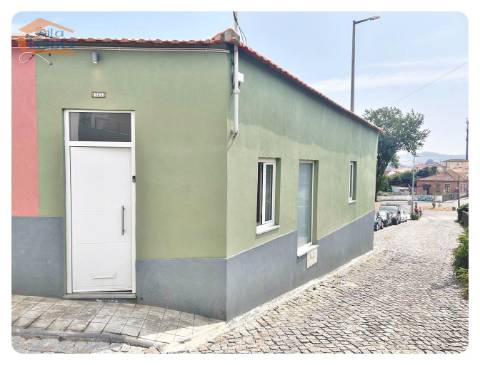 Moradia Térrea T1 remodelada Valbom