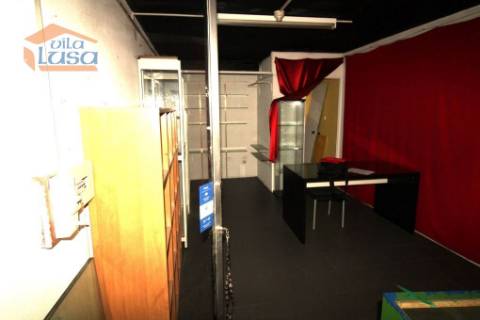 Excelente Oportunidade de Negócio! Loja à Venda no Centro Comercial de Cedofeita