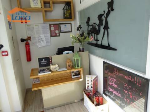 Cabeleireiro e Estética equipado Vilar de Andorinho 