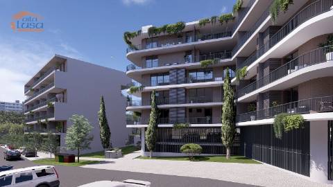 Armação de Pera T0 +1 Novo varanda garagem e piscina na cobertura 