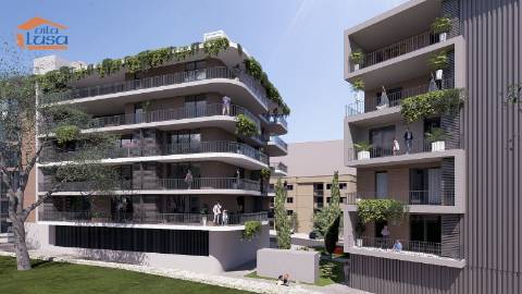 Armação de Pera T0 +1 Novo varanda garagem e piscina na cobertura 