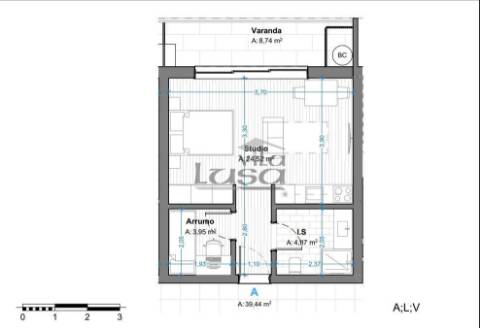 T0+1 Novo no centro de Armação de Pera a 300mt da praia.