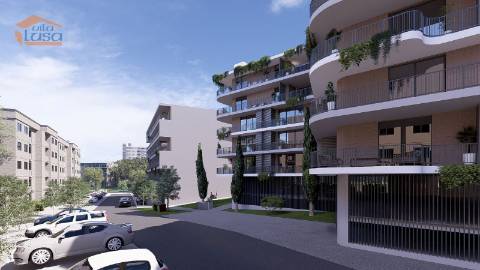 T1+1 Novo com varanda c/ 13.70m2,  a 300mt da praia de Armação de Pera.