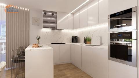 T2+1  Novo a 300mt da praia de Armação de Pera., varanda c/ 82m2 e dois lugares de garagem.