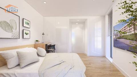 T2+1  Novo a 300mt da praia de Armação de Pera., varanda c/ 82m2 e dois lugares de garagem.