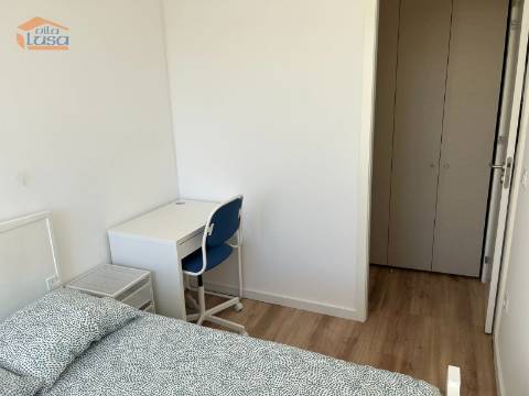 Andar de Moradia T1 renovada próximo aos bombeiros de valbom