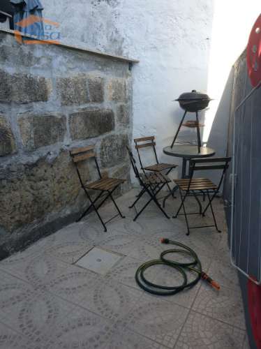 T2 Páteo totalmente equipado e com mobília Valbom