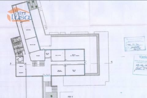 Prédio em Vizela com área coberta de 4230m2, inserido em lote com 23335m2.