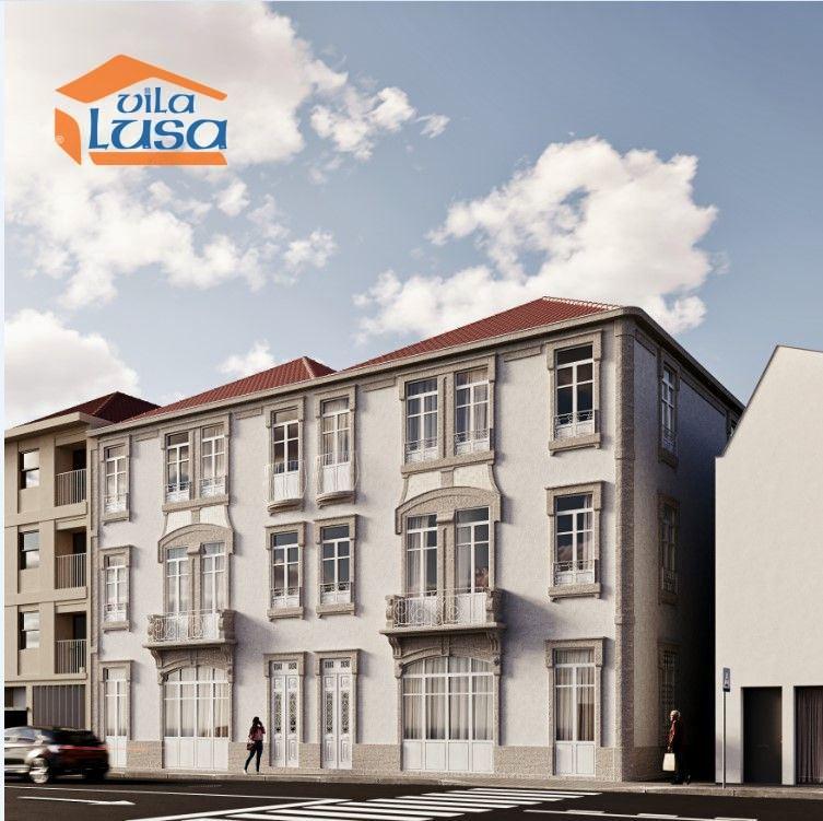 T2+1 com varanda no Centro do Porto (Costa Cabral).