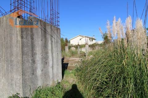 Terreno com PIP Aprovado  4 Moradias Germinadas | Carvalhos