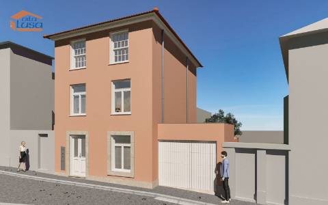 Moradia T4  Foz Velha | Praça do Império  Para recuperar