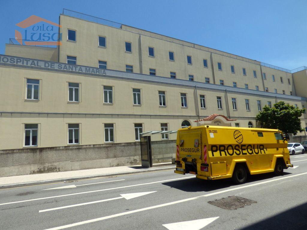 T1  Centro do Porto (Rua de São Brás, junto ao Hospital de Santa Maria)