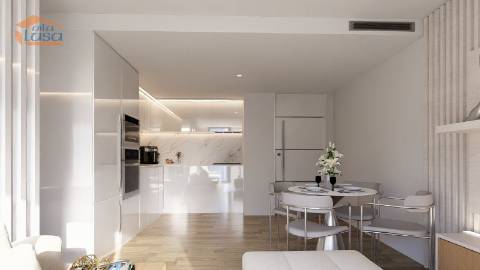 Armação de Pera T0 Novo com varanda e garagem 