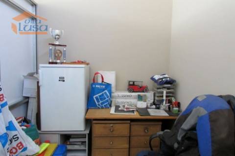 Loja no centro de gaia com 184 m2  