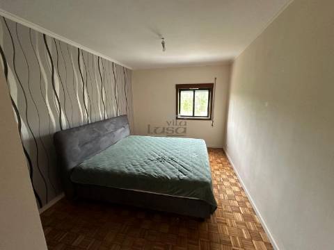 T2 com Lug. de Garagem e Arrumos em Alfena